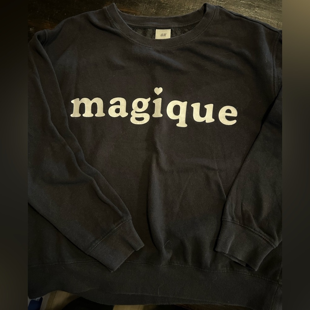 H&M crew neck sweatshirt